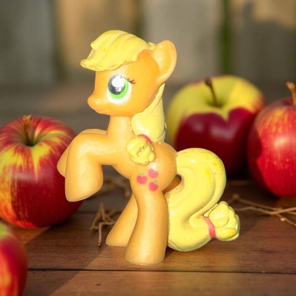 My Little Pony Apple Jack Friendship is Magic Figure 2” Approx A44
